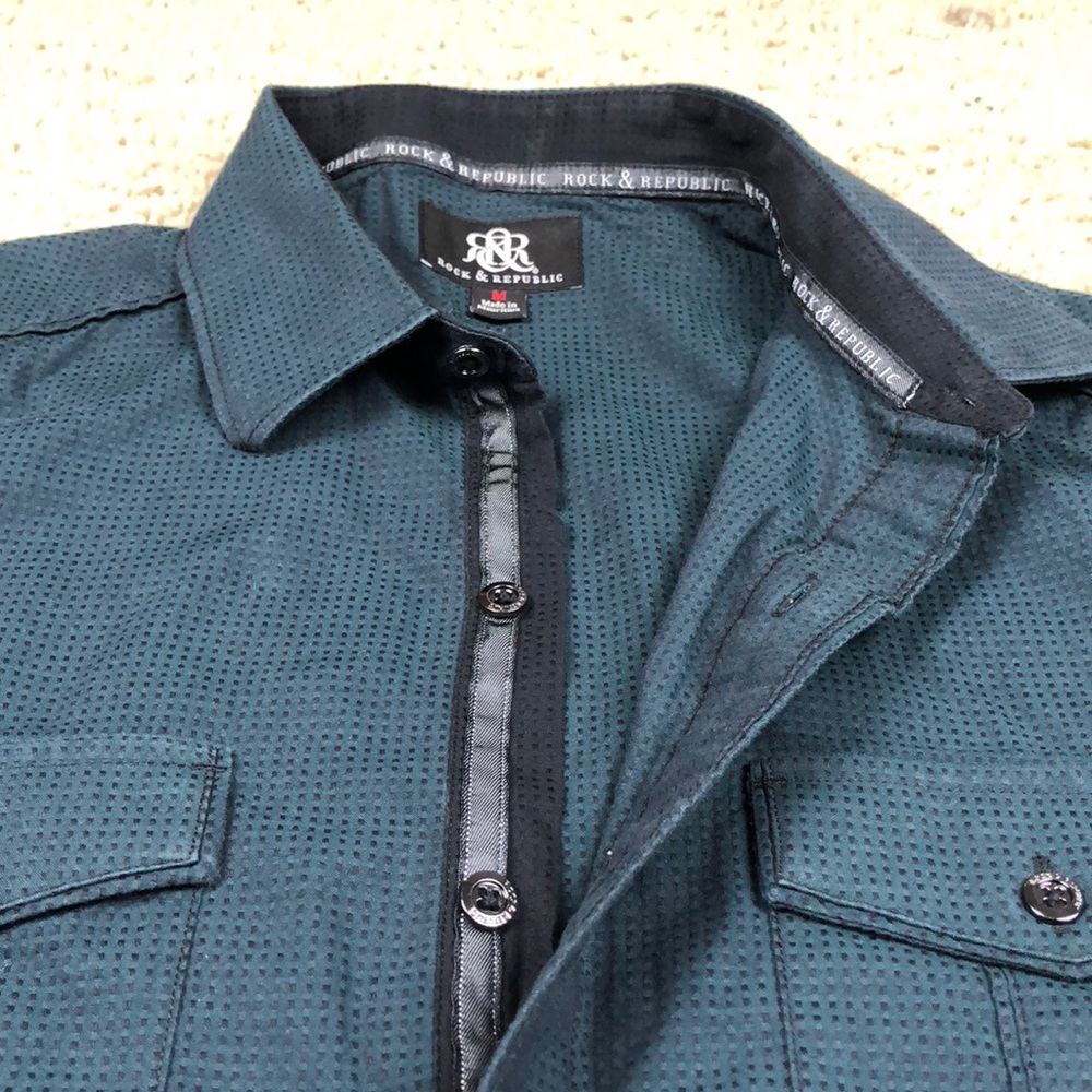 Rock & Republic Button Front Shirt Men’s Medium
